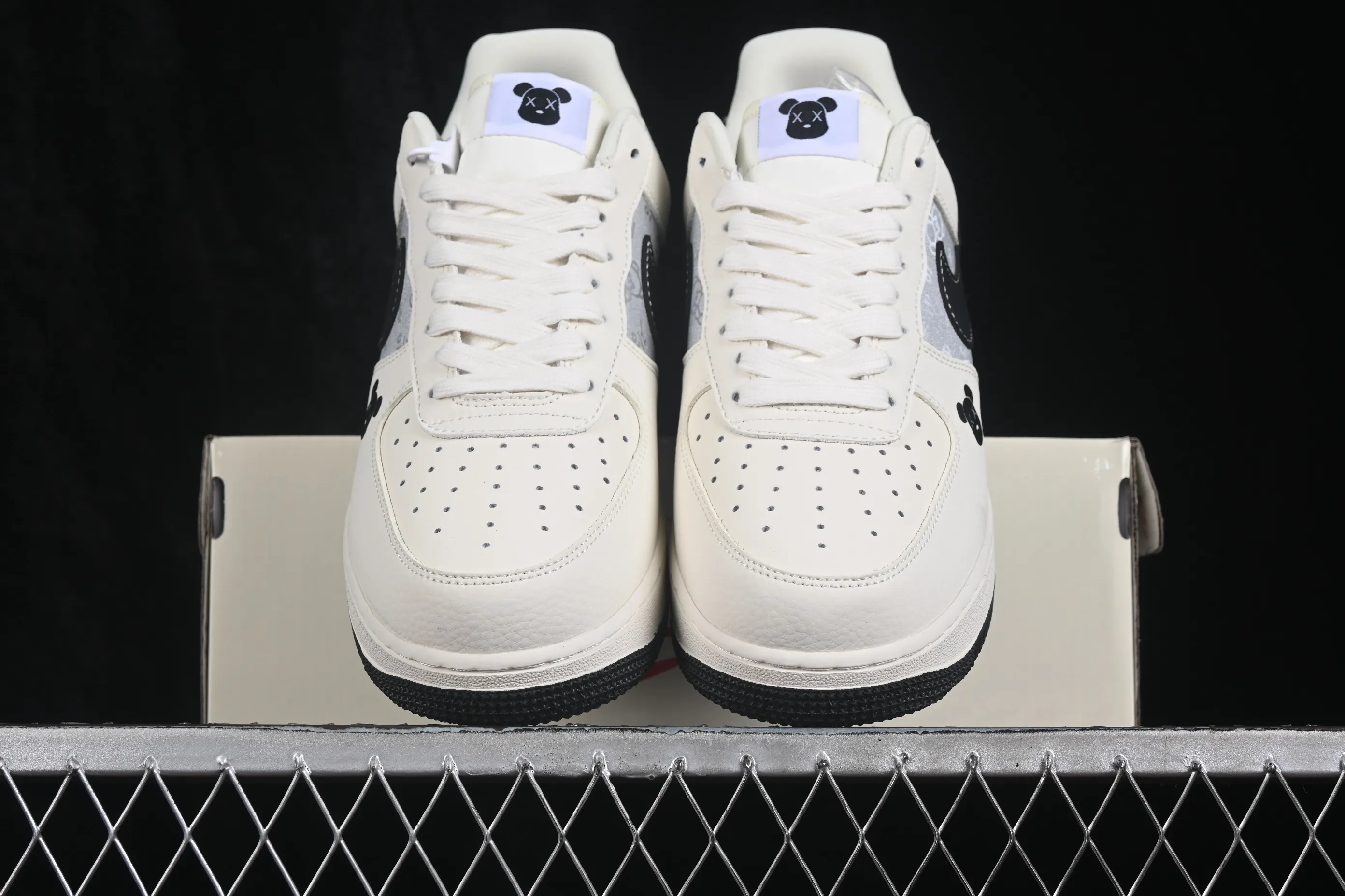 All categories Nk Air Force 1 Air Force series Nk Air Force 1 Low Air Force low-top Nike Air Force 1'07 Low joint model Air Force 1 low-top casual sneakers DW8806-017